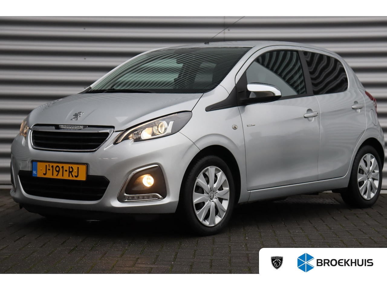 Peugeot 108 - 1.0 E-VTI 72PK 5-DRS STYLE / AIRCO / LED / BLUETOOTH / PACK PREMIUM / 1E EIGENAAR !! - AutoWereld.nl