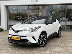 Toyota C-HR - 1.8 Hybrid Bi-Tone | All Seasons | Trekhaak | Parkeersensoren