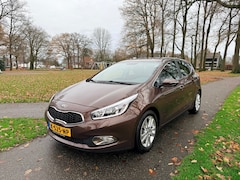 Kia Cee'd - Veel 1.6 GDI ExecutiveLine Veel opties- goed onderhouden