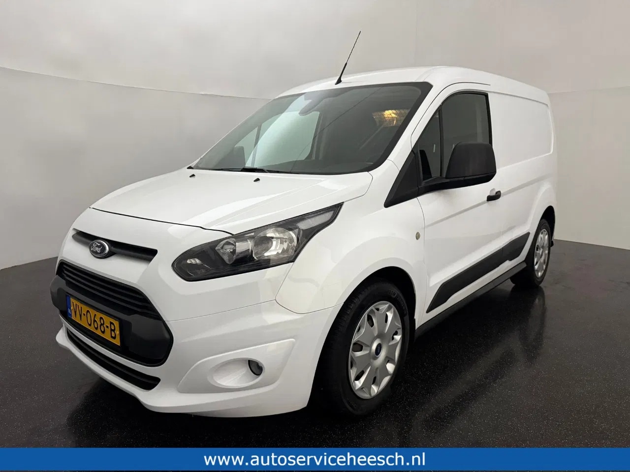 Ford Transit Connect - 1.6 TDCi L1H1 l AIRCO l NAVI l CAMERA l TREKHAAK - AutoWereld.nl