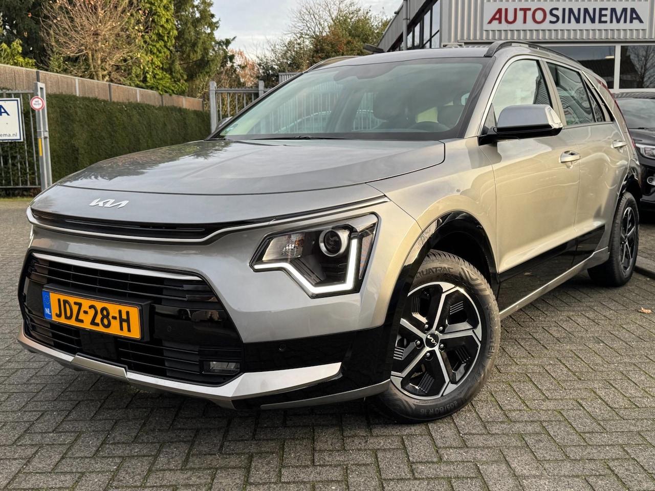 Kia Niro - 1.6 GDi Hybrid DynamicLine All Seasons 2000KM! - AutoWereld.nl