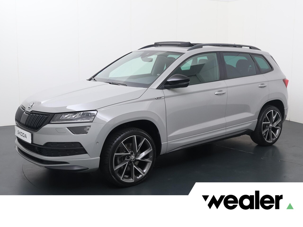 Skoda Karoq - 1.5 TSI ACT Sportline Business | 150 PK | Automaat | Multifunctioneel stuurwiel | Panorama - AutoWereld.nl