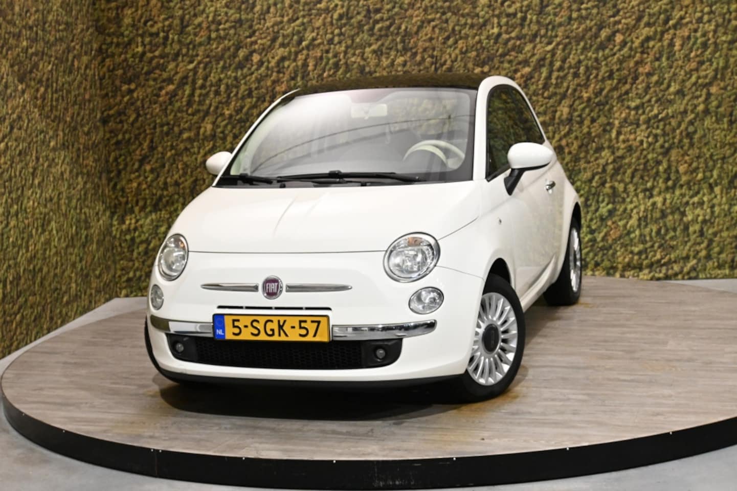 Fiat 500 - 1.2 Lounge | Panorama | Airco - AutoWereld.nl