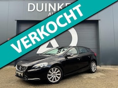 Volvo V40 - 1.6 D2 R-Design | Airco | Cruise control | Parkeersensoren | Nav | Trekhaak