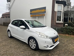 Peugeot 208 - 1.6 e-HDi Allure AUTOMAAT 5 DEURS