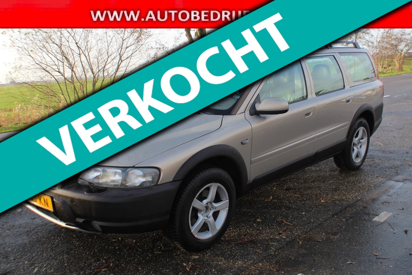 Volvo V70 Cross Country - 2.4 T Comfort Line // XC70 / AUTOMAAT // - AutoWereld.nl