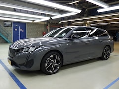 Peugeot 308 SW - 1.2 PureTech Allure 130pk Automaat | Afn. Trekhaak | AllSeason | Navigatie | Climate Contr
