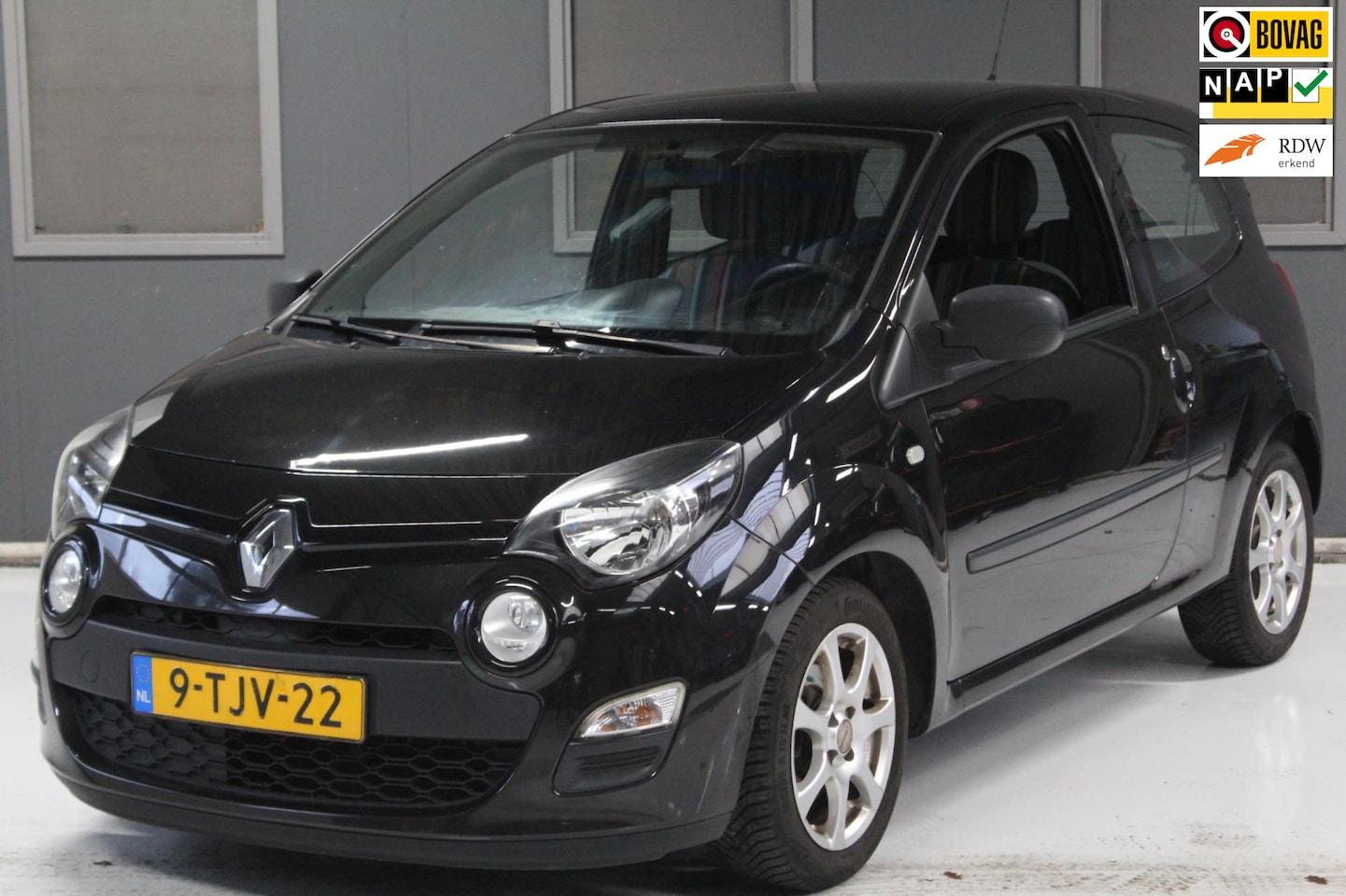 Renault Twingo - 1.2 16V Parisienne 1.2 16V Parisienne - AutoWereld.nl