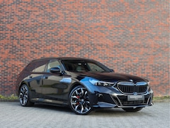 BMW 5-serie Touring - 550e xDrive | M Sport Pro - Pano - Trekhaak - HUD