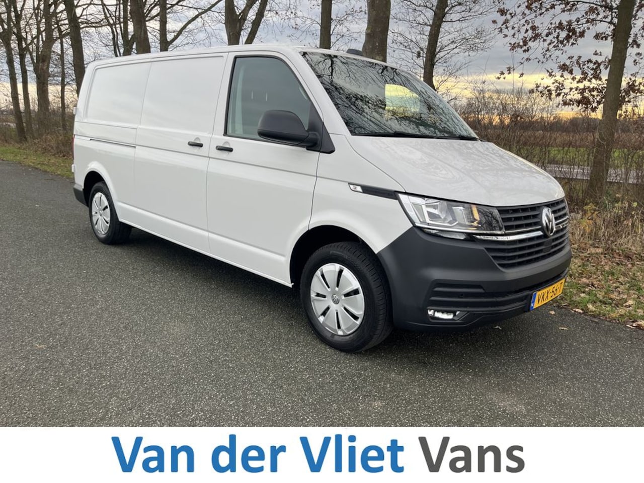 Volkswagen Transporter - T6.1 2.0 TDI 150pk E6 L2 Lease €421 p/m, Airco, Navi, PDC, Sortimo inrichting, Trekhaak, V - AutoWereld.nl