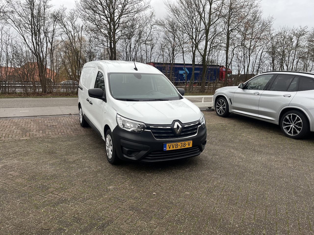 Renault Express - 1.5 dCi 75 Comfort + CARPLAY NAVI CRUISE - AutoWereld.nl