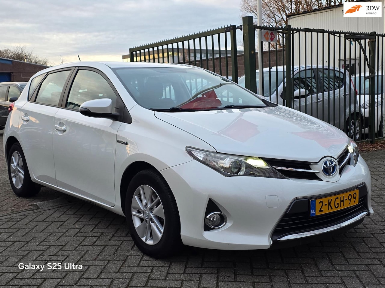 Toyota Auris - 1.8 Hybrid Aspiration 2e eigenaar dealer onderhouden achteruit camera airco cruis control - AutoWereld.nl