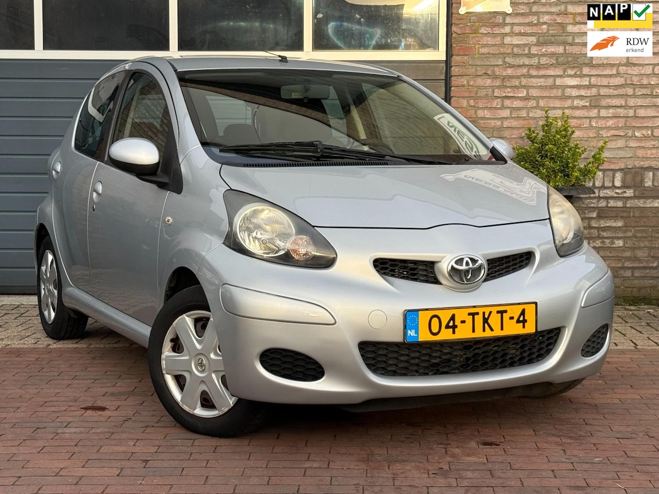 Toyota Aygo - 1.0-12V Comfort Navigator|Airco - AutoWereld.nl