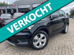 Volvo XC40 - 1.5 T3 163pk Momentum Pro AUTOMAAT *navi + camera + trekhaak + climate-control