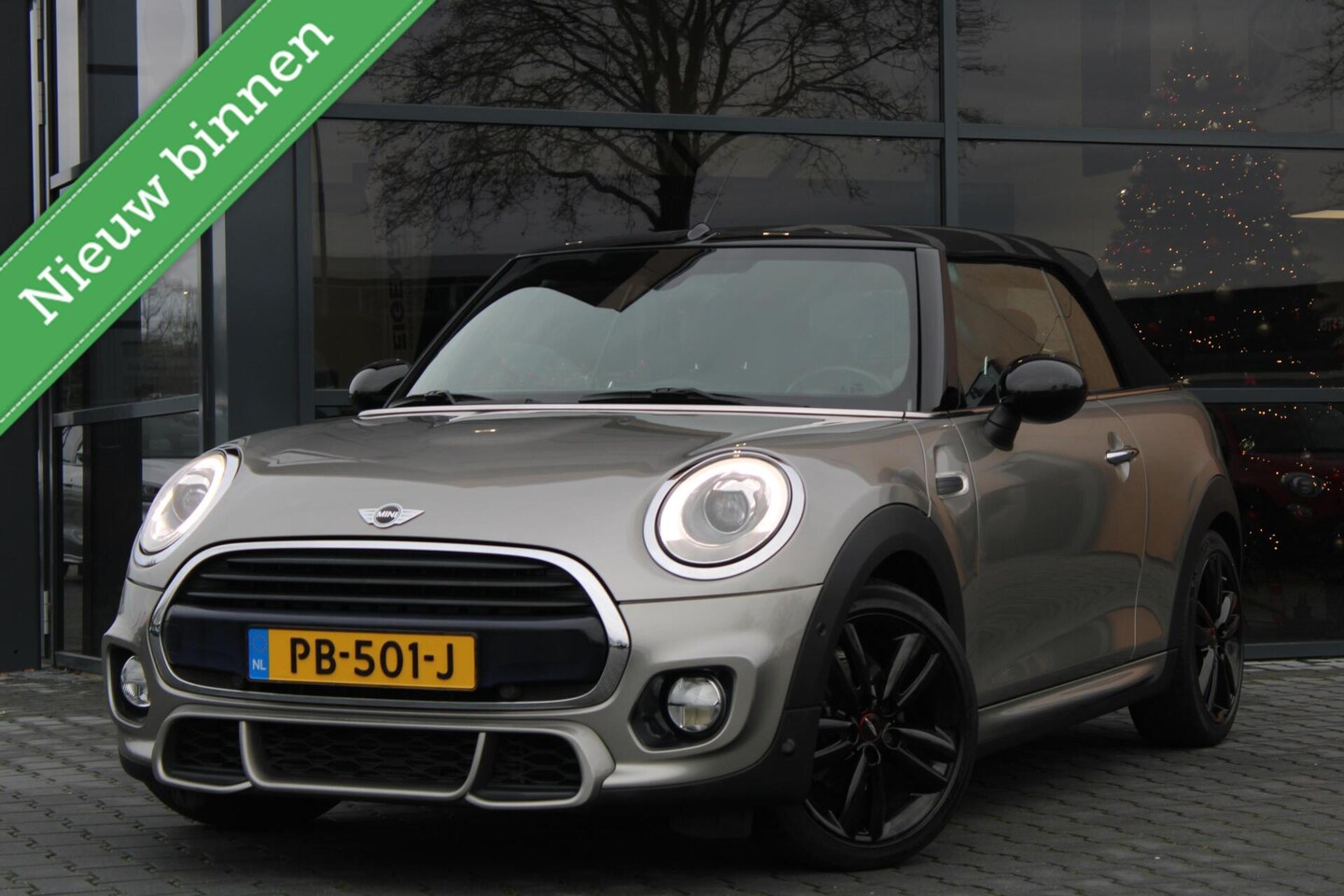 MINI Cabrio - 1.5 136PK JCW-pakket | Volleder | LED | Org. NL - AutoWereld.nl