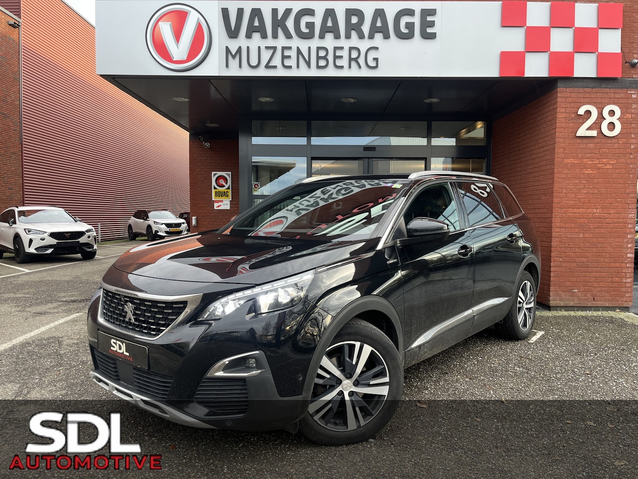 Peugeot 5008 - 1.2 PureTech GT-Line // SCHUIF-KANTELDAK // LEDER // ELEK. STOEL+GEHEUGEN // ADAPT. CRUISE - AutoWereld.nl