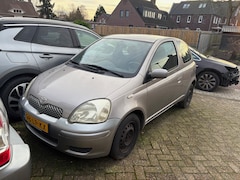 Toyota Yaris - 1.3 VVT-i Sol Dynamo maakt geluid! Vaste prijs, bellen voor afspraak!