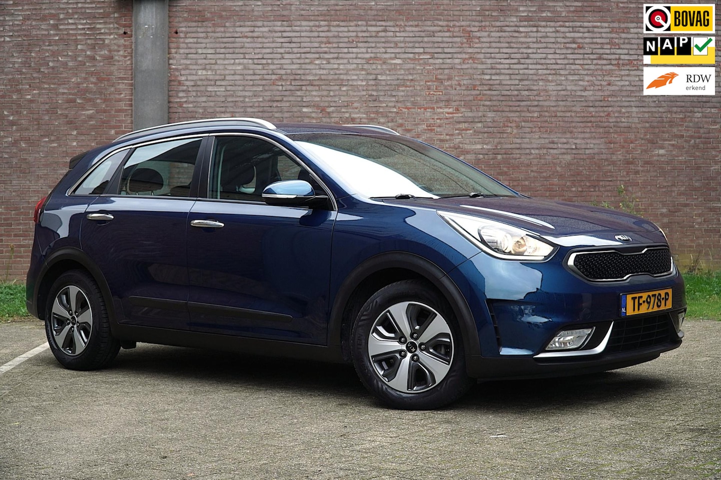 Kia Niro - 1.6 GDi Hybrid DynamicLine 1.6 GDi Hybrid DynamicLine, Navigatie, Airco, Cruise Control, A.Rijcamera, Ned. Auto - AutoWereld.nl