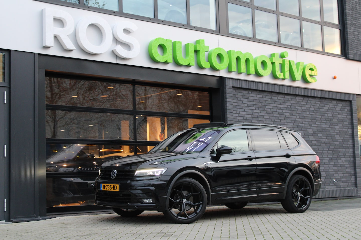 Volkswagen Tiguan Allspace - 1.5 TSI Highline Business R | BTW | PANO | HUD | CAMERA | ACC | STOELVERWARMING | - AutoWereld.nl