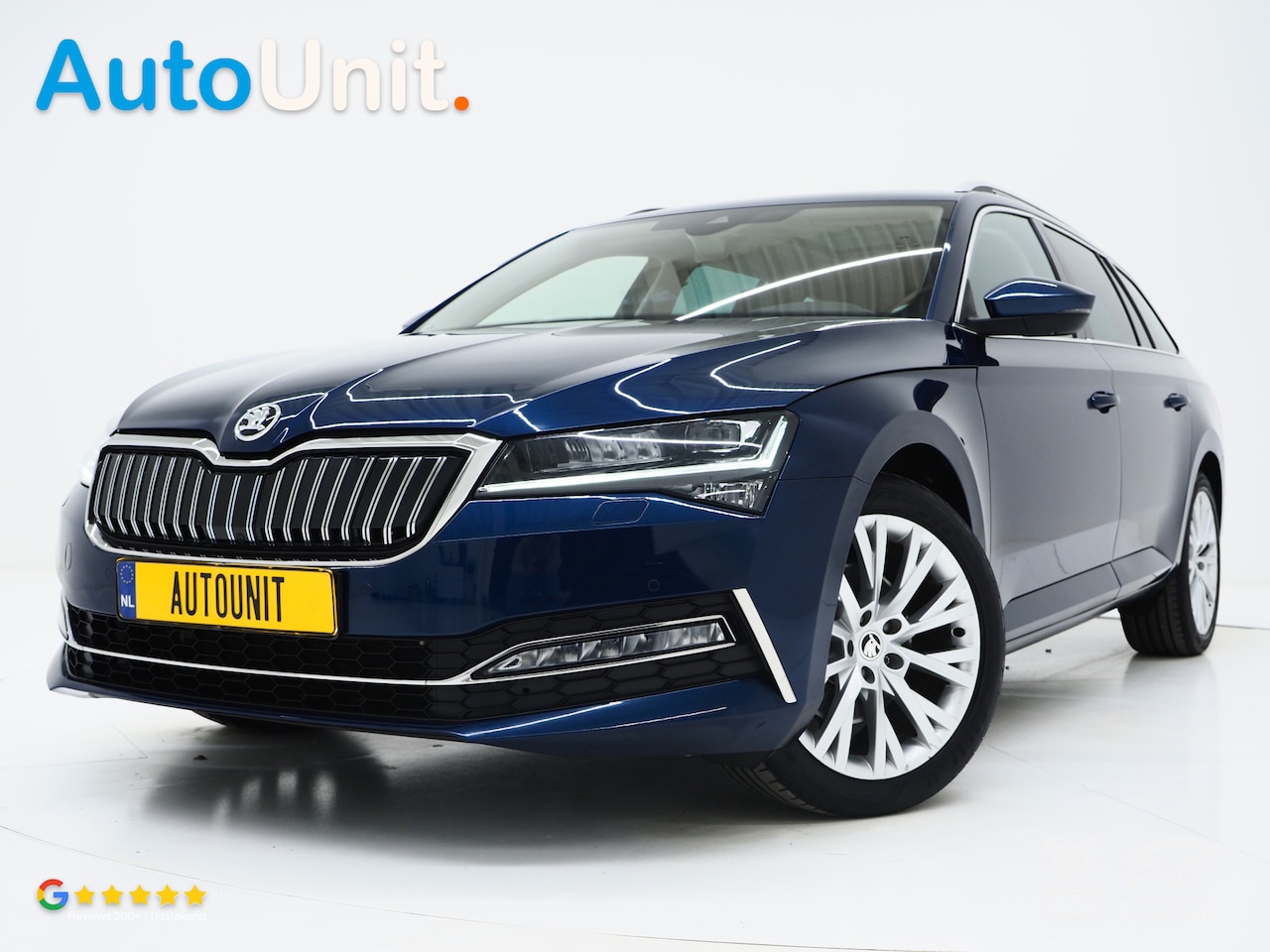 Skoda Superb Combi - 1.4 TSI iV Style | Panoramadak | Canton | Trekhaak | 360 | Keyless | Adaptive Cruise | Car - AutoWereld.nl