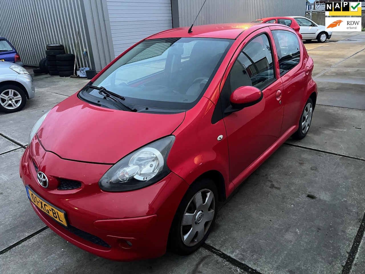 Toyota Aygo - 1.0-12V +179000 km nap - AutoWereld.nl