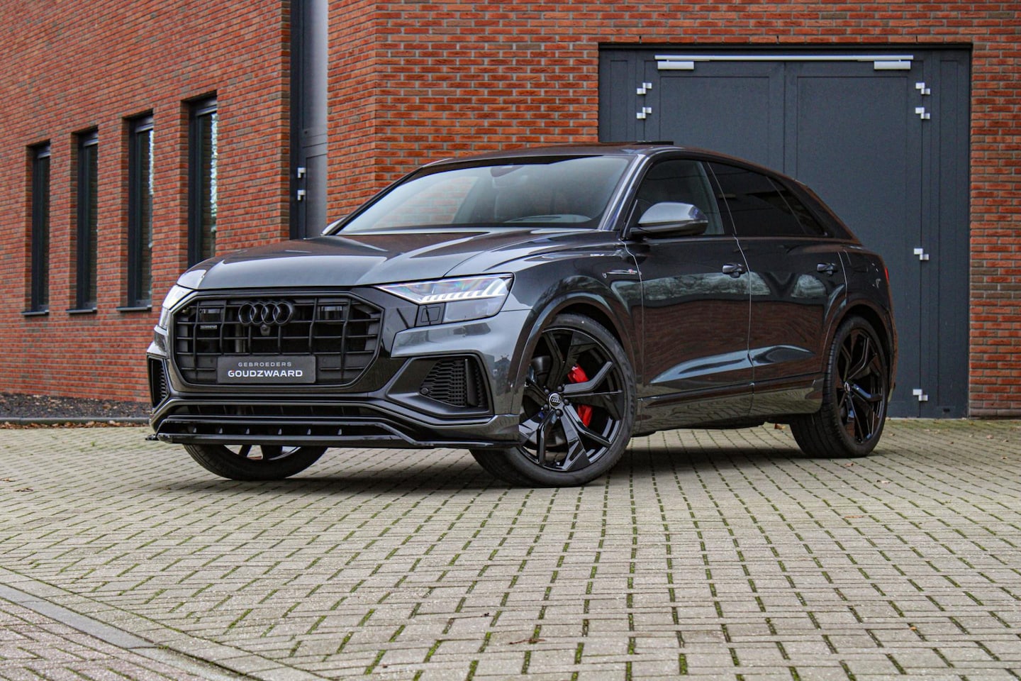 Audi Q8 - 55 TFSI e Quattro Competition | Nachtzicht | Pano | Massage | Softclose | HUD | RS-zetels - AutoWereld.nl