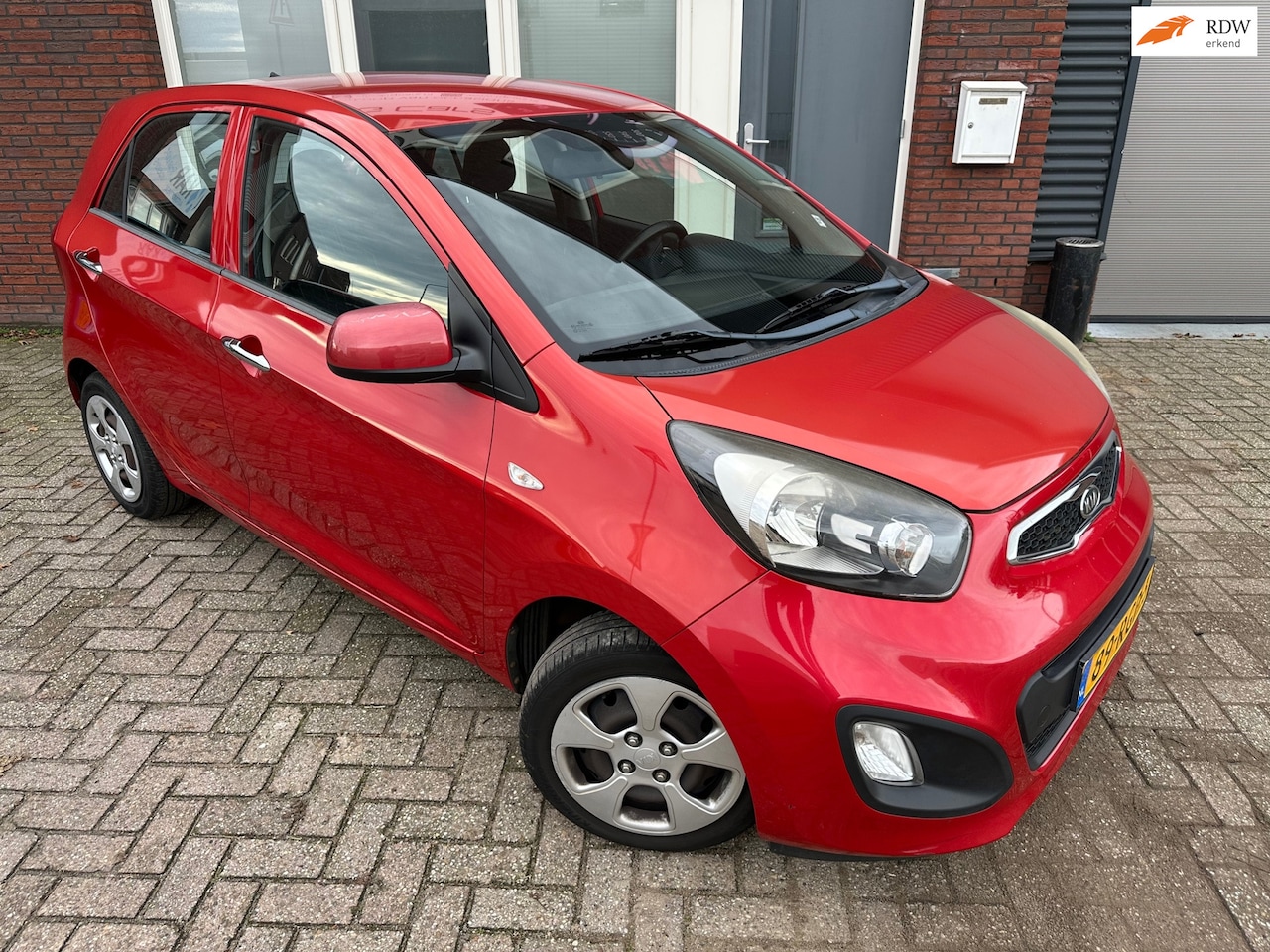 Kia Picanto - 1.2 CVVT Comfort Pack / 5DRS / Clima / NAP / MF Stuur - AutoWereld.nl