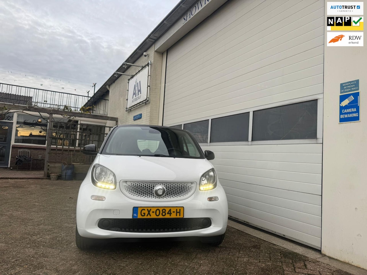 Smart Fortwo - 1.0 Prime AIRCO NAVIGATIE LEDEREN BEKLEDING - AutoWereld.nl