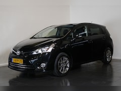 Toyota Verso - 1.8 VVT-i Business | Trekhaak | Panoramadak | Achteruitrijcamera | Dealeronderhouden |