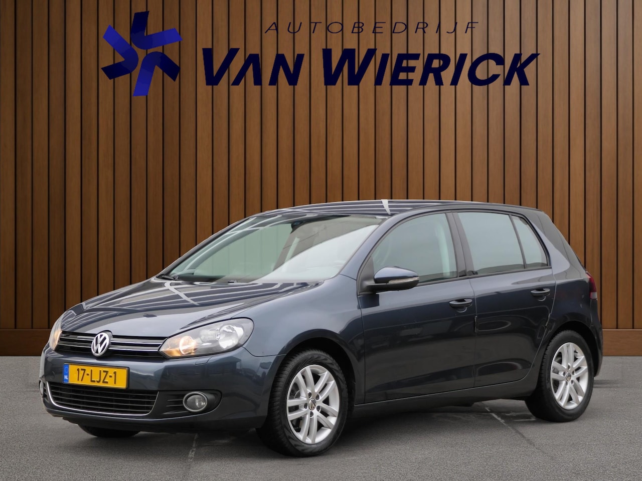Volkswagen Golf - 1.2 TSI Highline BlueMotion 5-Deurs 105PK | Cruise | Stoelverwarming | Trekhaak - AutoWereld.nl