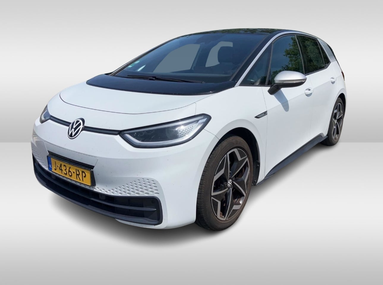 Volkswagen ID.3 - First Plus 58 kWh / SOH 91,6% / Trekhaak / Camera / Keyless / Matrix LED / Interieurvoorve - AutoWereld.nl