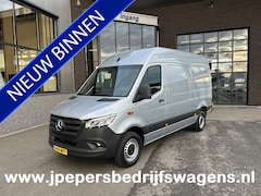Mercedes-Benz Sprinter - 317 CDI L2 H2 Pro LED / MBUX / Navigatie / Camera / Parkeersensoren / Cruise control / Air