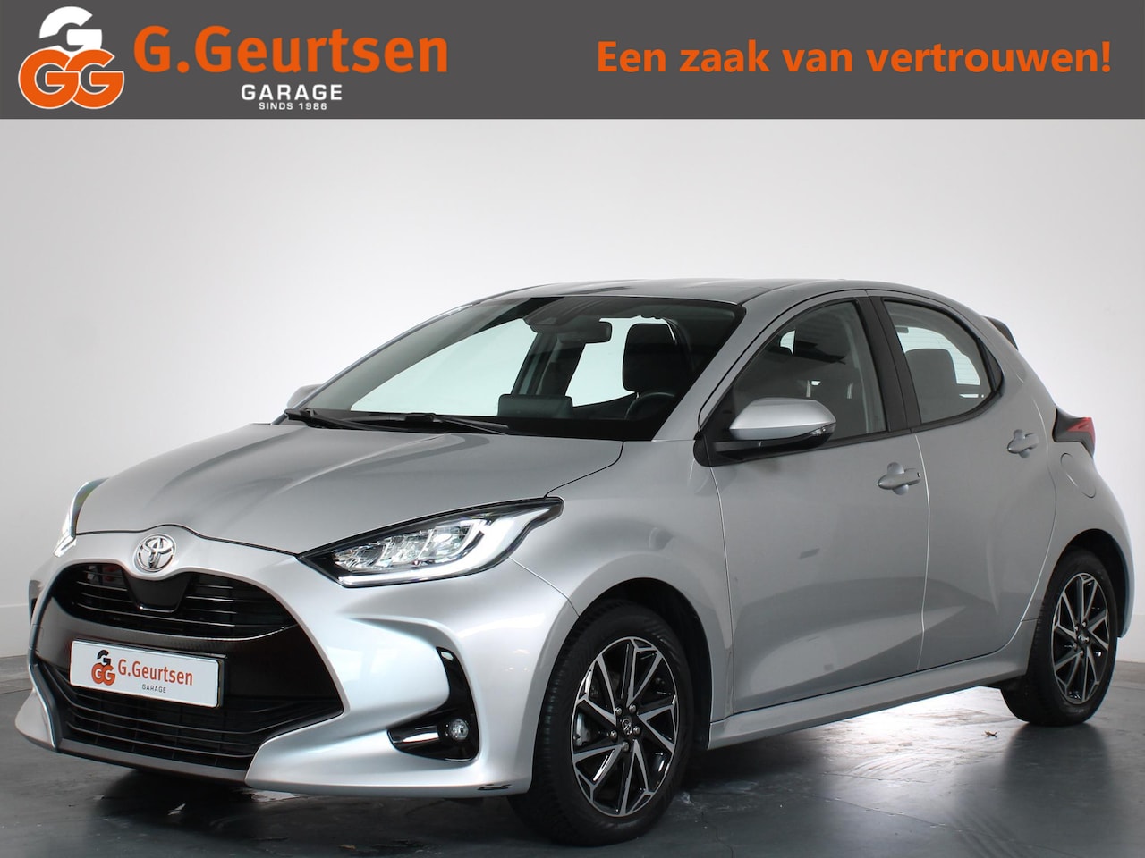 Toyota Yaris - 1.5 VVT-i Dynamic Multimedia, Full Navi, Full LED, Camera, Digitaal Cockpit, Apple CarPlay - AutoWereld.nl