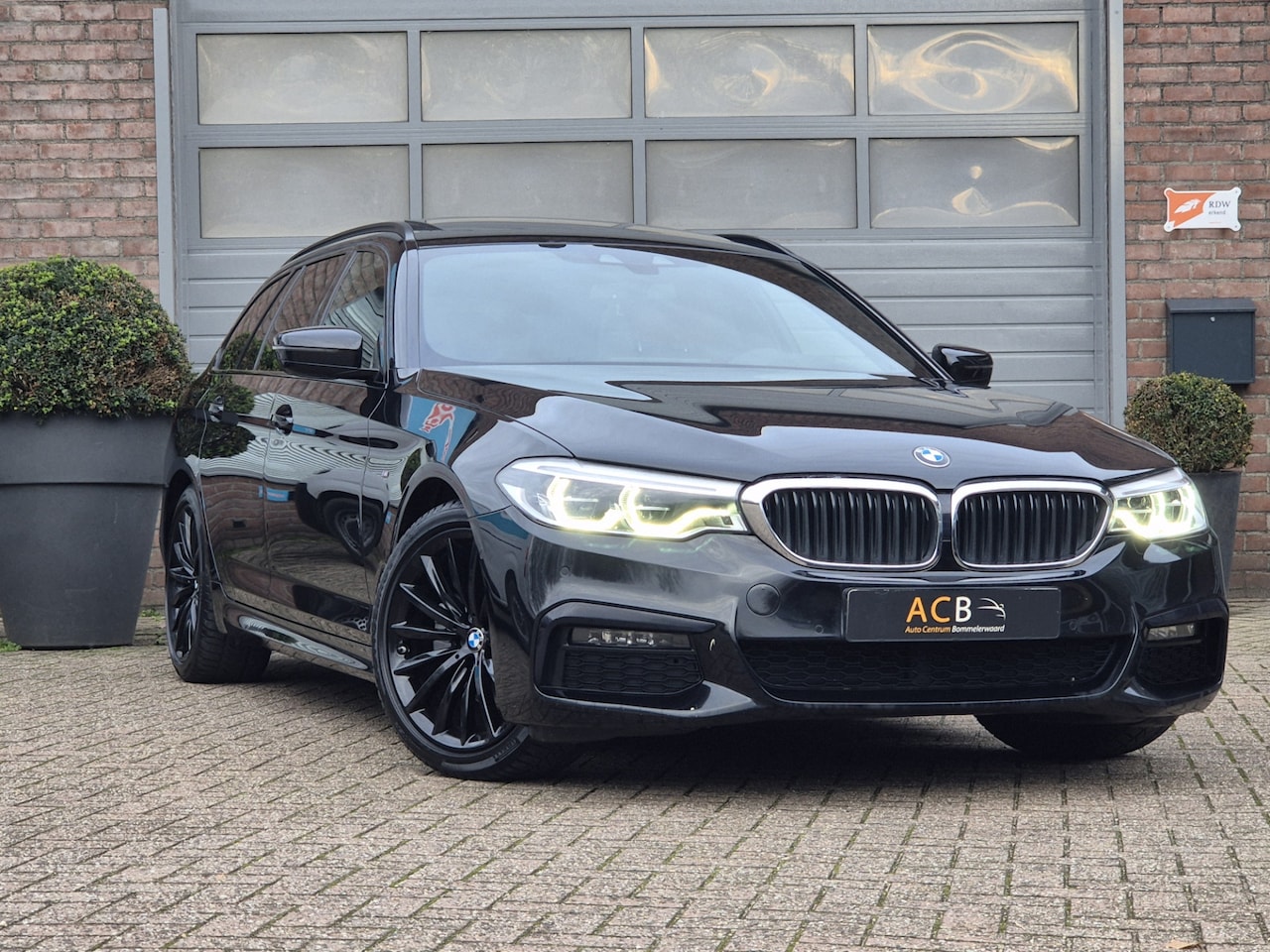 BMW 5-serie Touring - 520i High Executive Edition Schuifdak - AutoWereld.nl