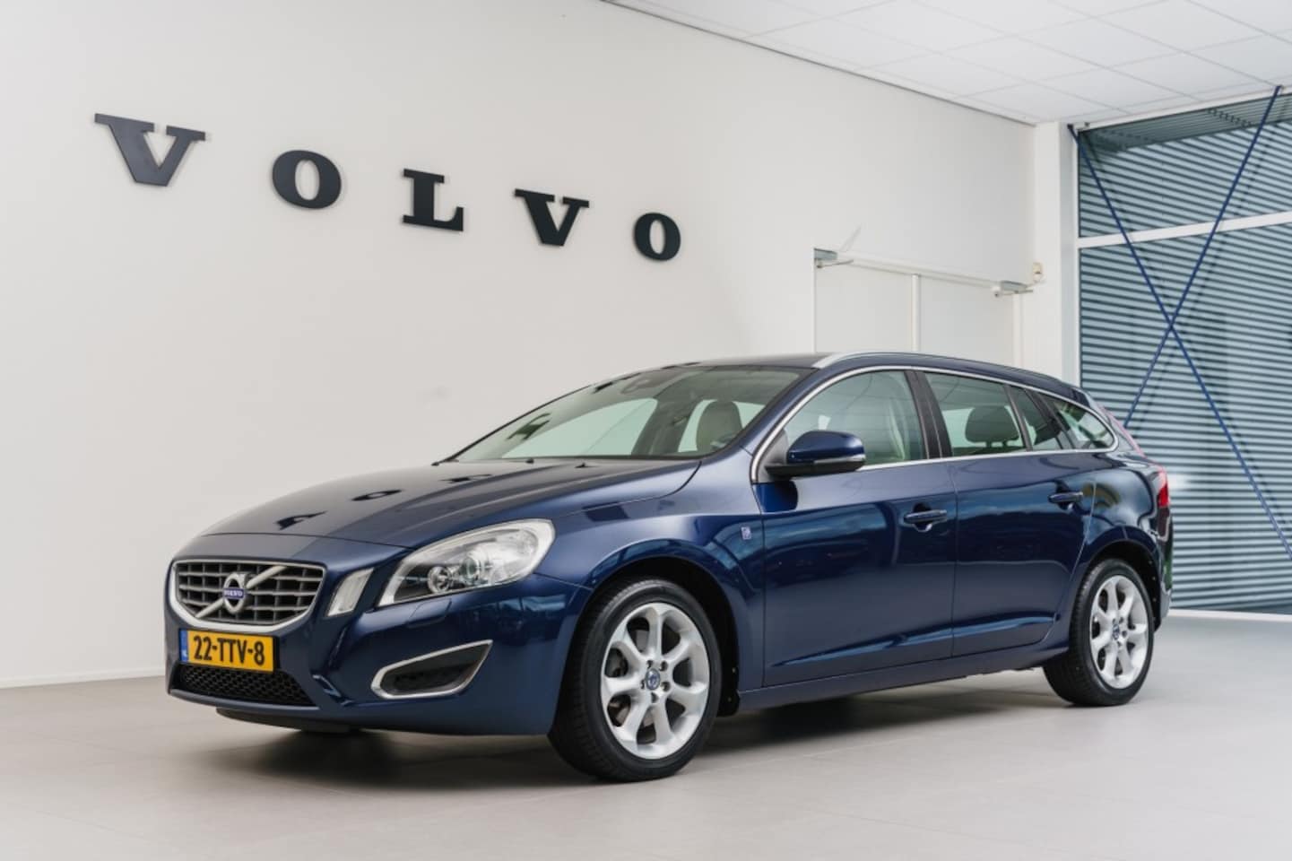 Volvo V60 - T3 Ocean Race - AutoWereld.nl