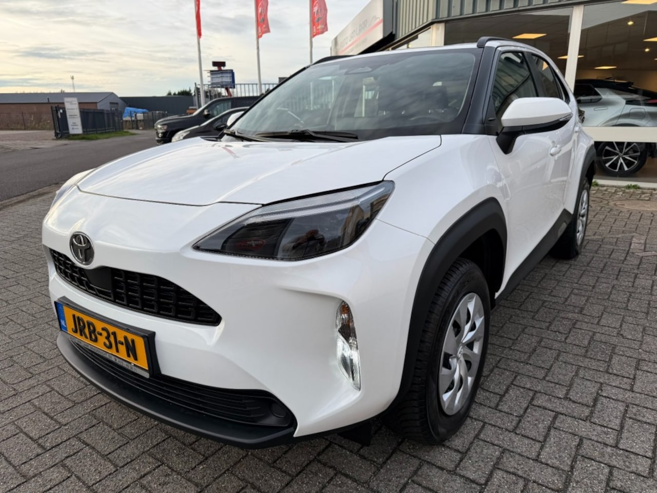 Toyota Yaris Cross - 1.5 Hybrid 115 Active RIJKLAAR MET GARANTIE - AutoWereld.nl