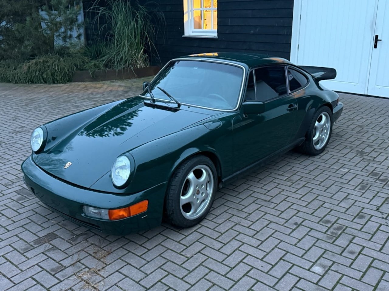 Porsche 911 - 3.0 SC 964 Look - AutoWereld.nl