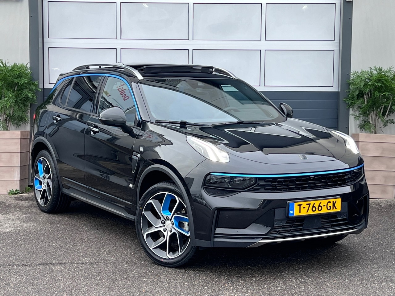Lynk & Co 01 - 1.5 | BLACK EDITION | 360 CAMERA | PANO | GARATIE | CARPLAY | NAVI | INRUIL MOGELIJK - AutoWereld.nl