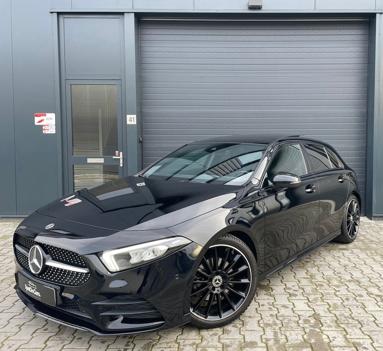 Mercedes-Benz A-klasse - 200 Premium Plus AMG PANO NIGHT SFEERVERLICHTING CAMERA - AutoWereld.nl