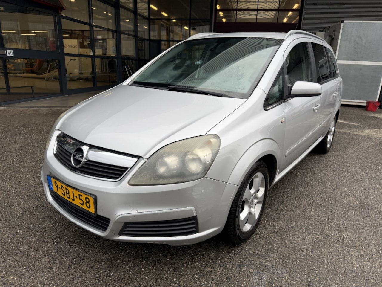 Opel Zafira - 2.2 Essentia 7 ZITSPLAATSEN - AutoWereld.nl