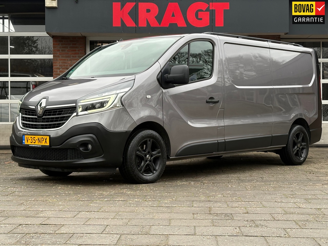 Renault Trafic - 2.0 dCi 145PK L2H1|EURO6|AUTOMAAT|airco|cruise|achteruitrijcamera|LED|trekhaak|drie zitpla - AutoWereld.nl