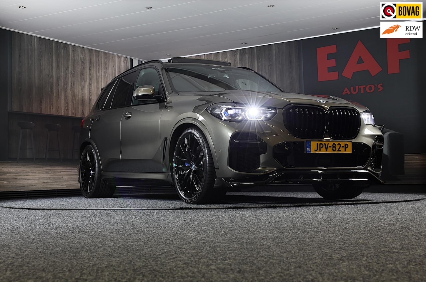 BMW X5 - XDrive45e High Executive M Line / SWAROVSKI / 360 Camera / Head Up / Leder / F1 / Open Pan - AutoWereld.nl