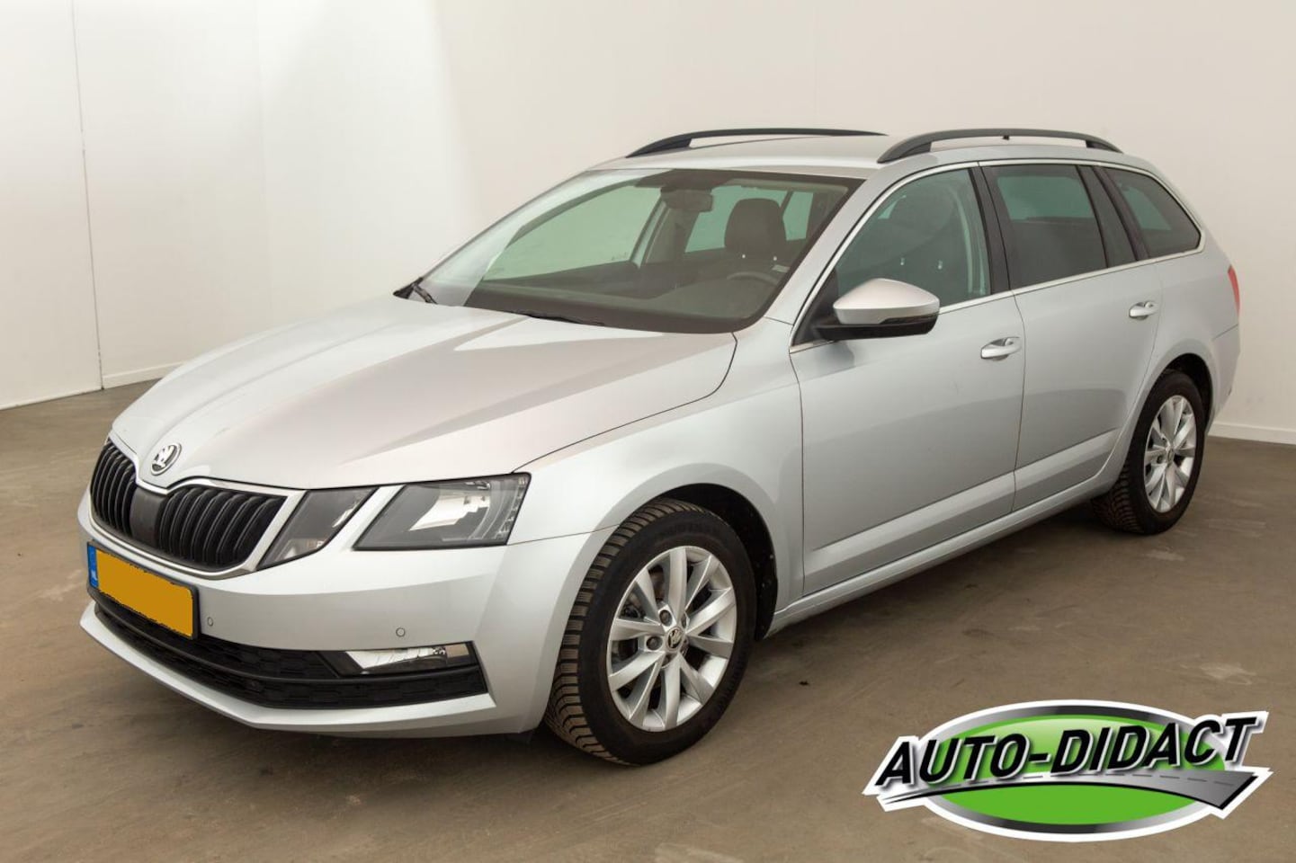 Skoda Octavia - 1.5 TSI Automaat Greentech Sport Business - AutoWereld.nl