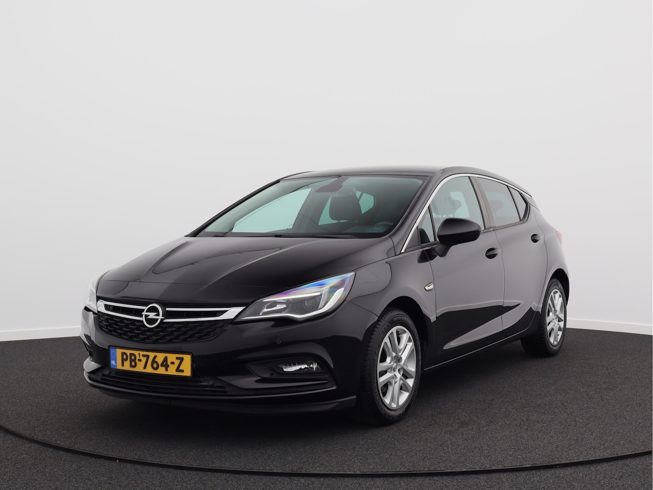 Opel Astra - 1.0 Online Edition/ lage km/ mooie auto! - AutoWereld.nl
