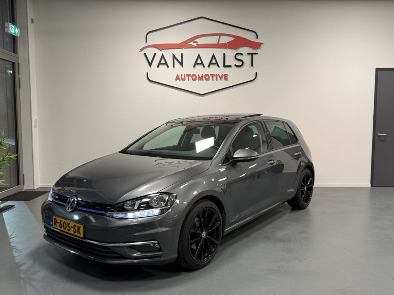 Volkswagen Golf - 1.5 TSI Highline 1.5 TSI Highline - AutoWereld.nl