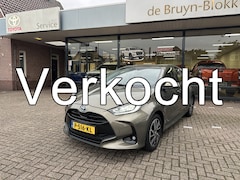 Toyota Yaris - 1.5 Hybrid Dynamic Automaat 1e eigenaar / dealeronderhouden / 10 jaar garantie programma /