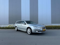 Volvo V70 - 2.0 D3 Polar+ leer / Mulit stuur / keyless