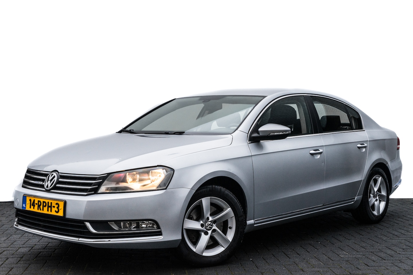 Volkswagen Passat - 1.4 TSI Comfortline BlueMotion Clima | Meeneemprijs | | Cruise \ Radio Cd speler |16" Lich - AutoWereld.nl