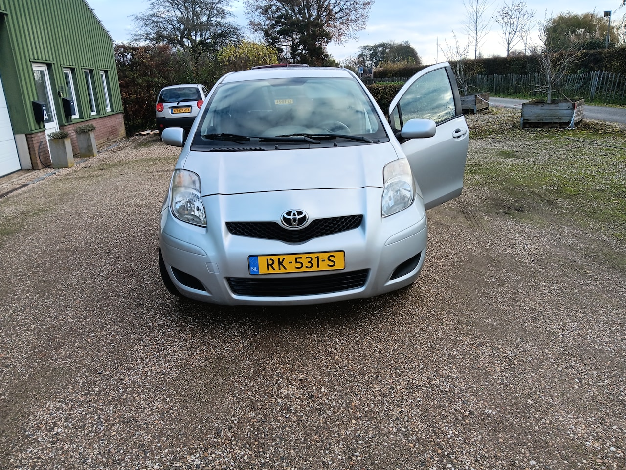 Toyota Yaris - 1.0 VVTi Cool - AutoWereld.nl