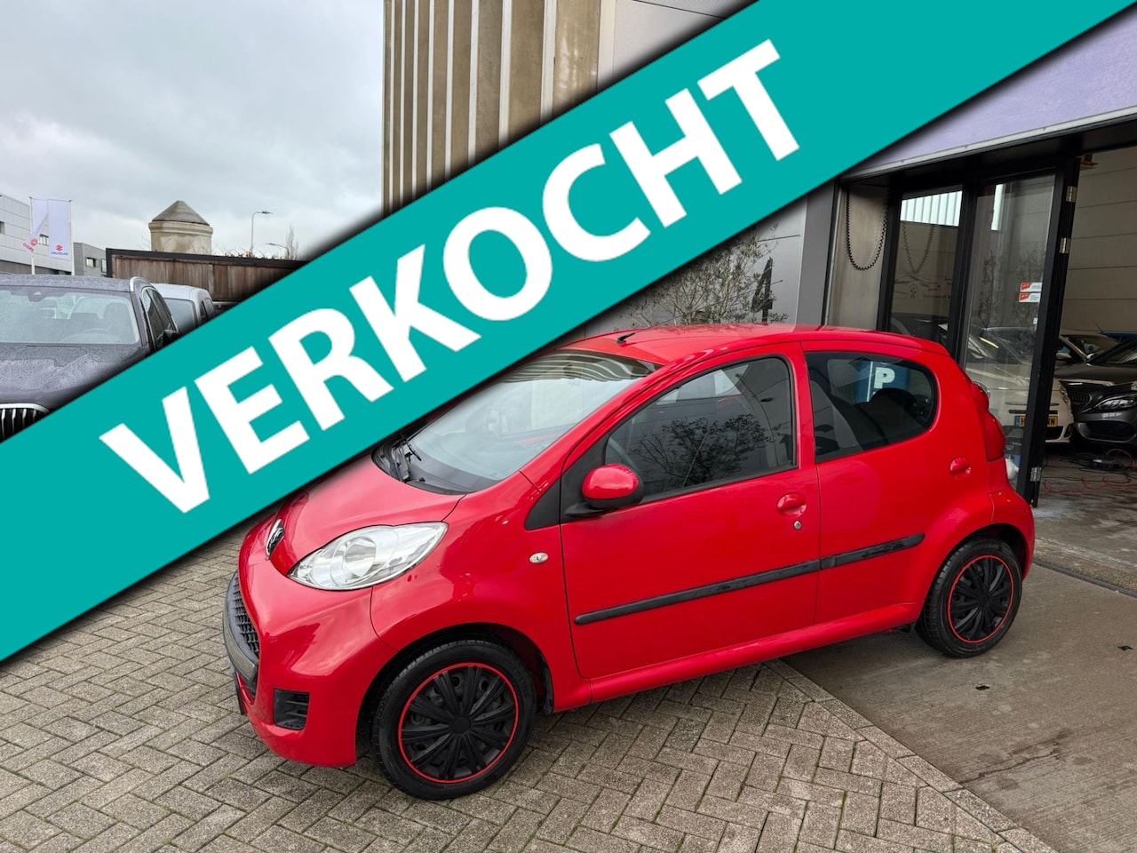 Peugeot 107 - 1.0-12V XS 5deurs! NETTE STAAT! NIEUWE APK! INRUIL MOGELIJK! - AutoWereld.nl